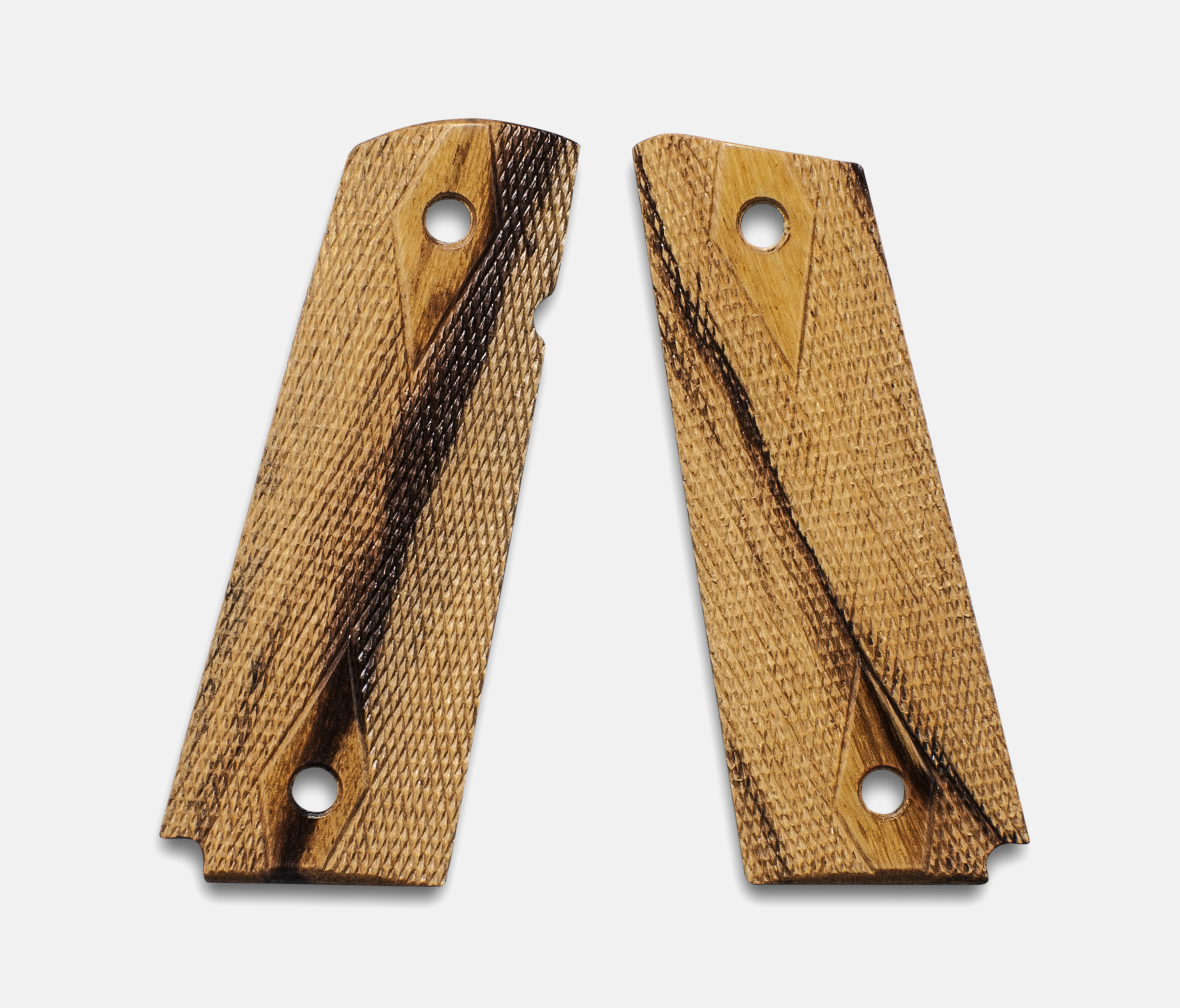 1911 Full Size Grips, Inkberry, Double Diamond Checkered, Mag-Well Bottom – Fusion Firearms