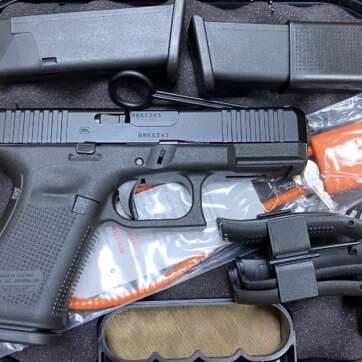 Used Glock 19 Gen 5 9mm 3 Mags - excellent condition! - American Guns & Ammo