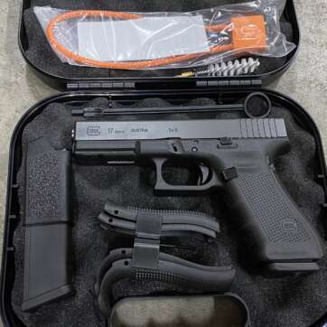 Glock 17 Gen 4 9mm Luger 17rd - used possibly unfired! - Semi Auto Pistols - American Guns & Ammo