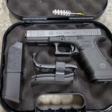 Glock 17 Gen 4 FS 9mm Luger 4.49" 17rd night sights - used excellent! - Semi Auto Pistols - American Guns & Ammo
