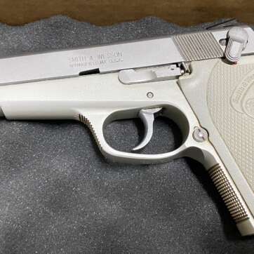 Smith & Wesson 3913 9mm Luger 3.5" Brushed Steel no mag - used - Semi Auto Pistols - American Guns & Ammo