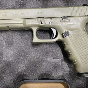 Glock 17 Gen 4 9mm Luger OD Green - used excellent! - Semi Auto Pistols - American Guns & Ammo