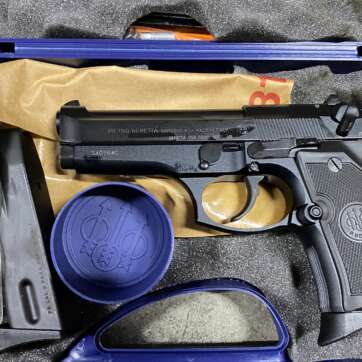 Beretta 92 Compact 9mm - used excellent condition! Possibly unfired! - Semi Auto Pistols - American Guns & Ammo
