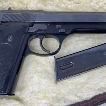 Used Beretta 92 9mm Pistol (no import marks) 1976 Used Beretta 92 9mm Pistol (no import marks) 1976 - Semi Auto Pistols - American Guns & Ammo