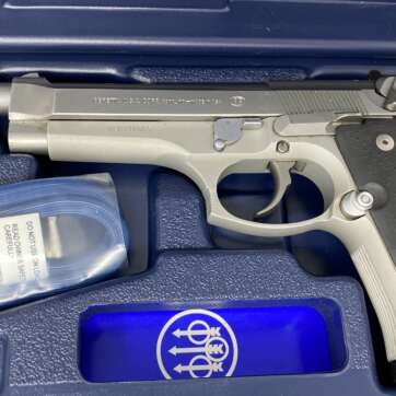Used Beretta 92 FS 9x19 One Mag Rubber Grip Used Beretta 92 FS 9x19 One Mag Rubber Grip - Semi Auto Pistols - American Guns & Ammo