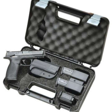 Smith & Wesson M&P 40 Carry and Range Kit, 15rd Mags, Holster, Magazine Pouch, Earplugs, 3 Magazines & Speed Loader - Handsguns | American Guns & Ammo